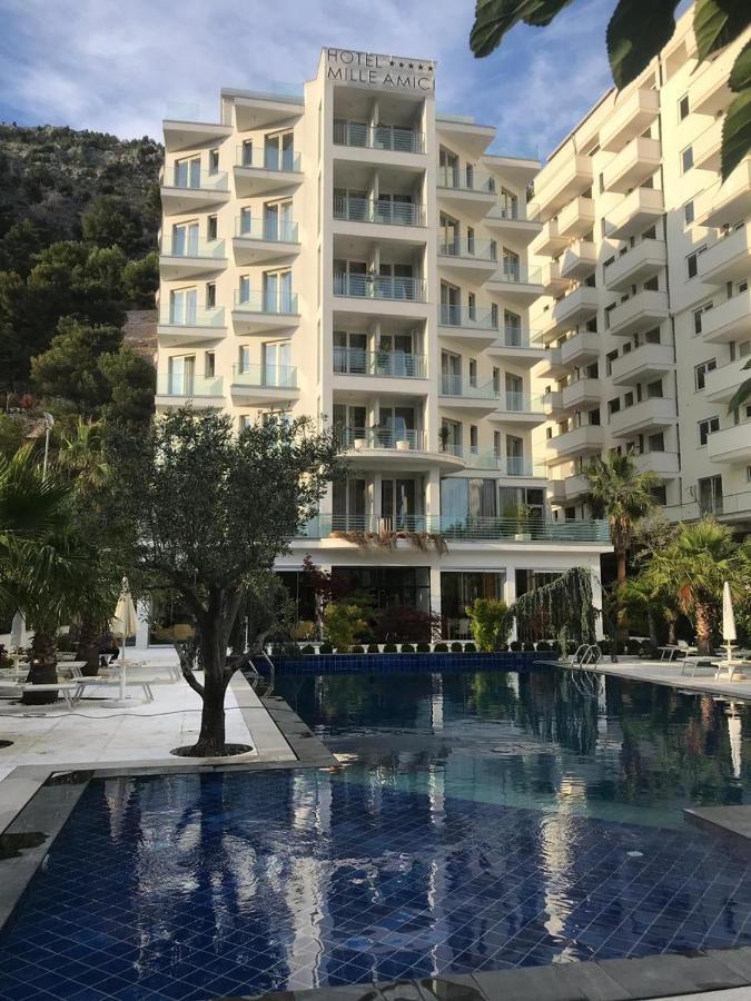 Mille Amici Hotel Shëngjin Buitenkant foto