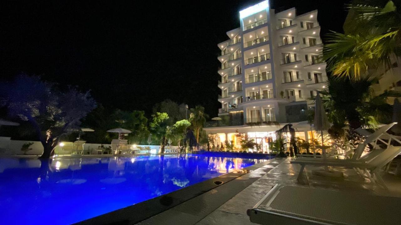 Mille Amici Hotel Shëngjin Buitenkant foto